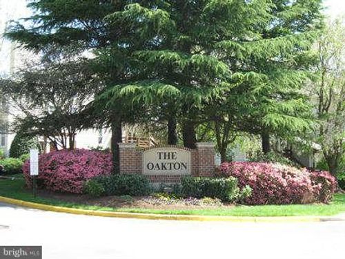 bldg-8-10070 Oakton Terrace Rd, OAKTON, VA, 22124-2900 | Card Image