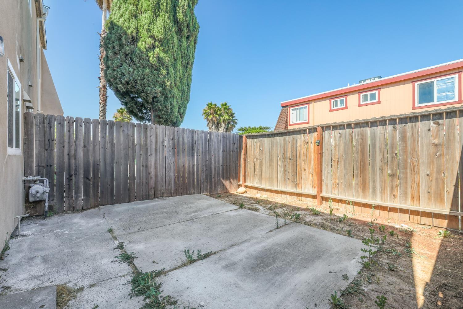 Residential Income in Sacramento 4