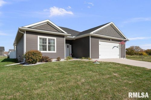 4620 W 11th St, Davenport, IA, 52804-4619 | Card Image