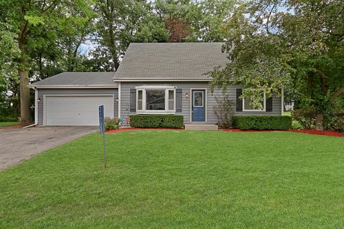 21720 121st Street, SALEM LAKES, WI, 53104 | Card Image