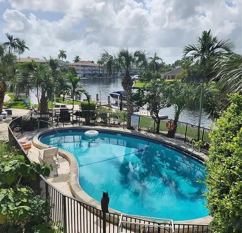 apt-309-455 Golden Isles Dr, Hallandale Beach, FL, 33009-7569 | Card Image