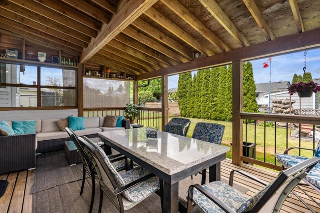 12126 Cherrywood Drive, House other with 3 bedrooms, 2 bathrooms and 5 parking in Maple Ridge BC | Image 32