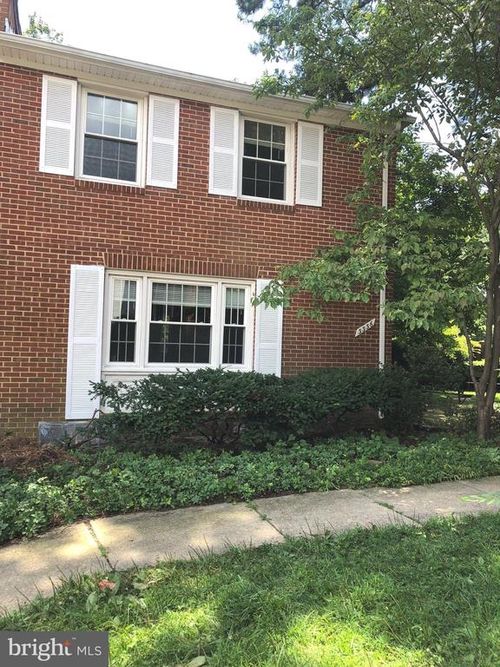 3336 Webley Ct, ANNANDALE, VA, 22003-1147 | Card Image