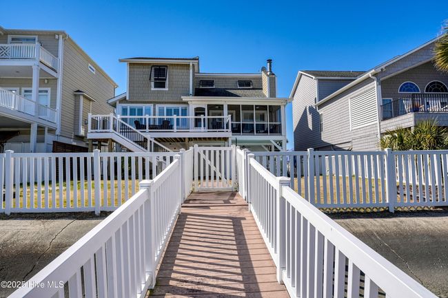 24 Pender St, House other with 5 bedrooms, 5 bathrooms and 1 parking in Ocean Isle Beach NC | Image 40