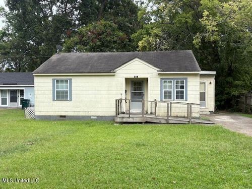 405 W Jeff Davis Ave, Greenwood, MS, 38930-2115 | Card Image