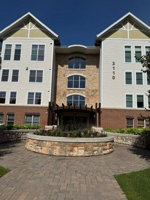 312-3110 N Chestnut St, Chaska, MN, 55318-3076 | Card Image