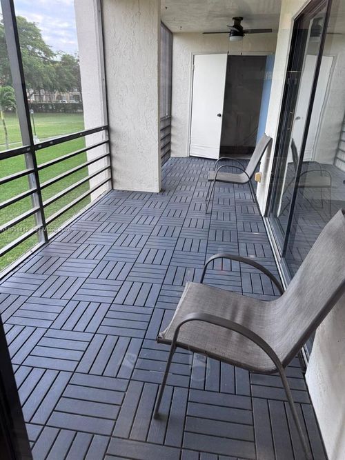 apt-203-5917 Via Vermilya, Lake Worth, FL, 33462-2436 | Card Image