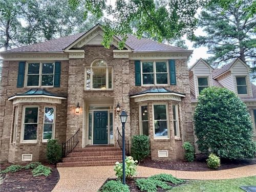 101 Clayton Dr, Yorktown, VA, 23693-5547 | Card Image
