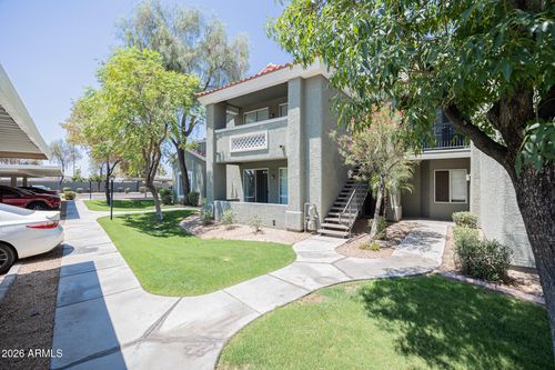 1110-2929 W Yorkshire Dr, Phoenix, AZ, 85027-3949 | Card Image