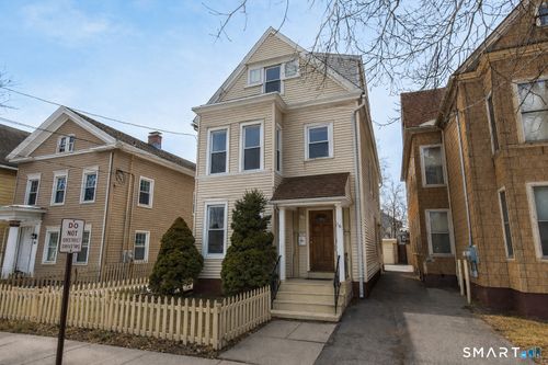 16 Edwards St, New Haven, CT, 06511-3946 | Card Image