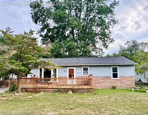 39089 Wade Rd, Romulus, MI, 48174-1037 | Card Image