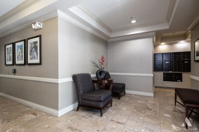 205 - 2750 Commons Drive, Condo with 2 bedrooms, 2 bathrooms and 1 parking in Glenview IL | Image 3