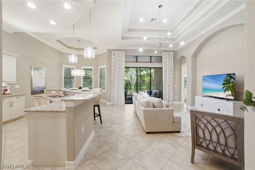 7291 Acorn Way, NAPLES, FL, 34119-9609 | Card Image