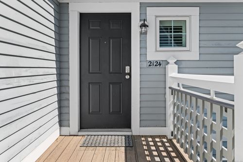 2124-2124 Old Pond Ln, Norwich, CT, 06360-7065 | Card Image