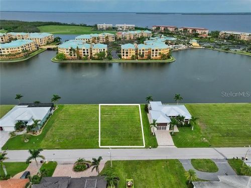 129 Colony Point Dr, PUNTA GORDA, FL, 33950-5029 | Card Image
