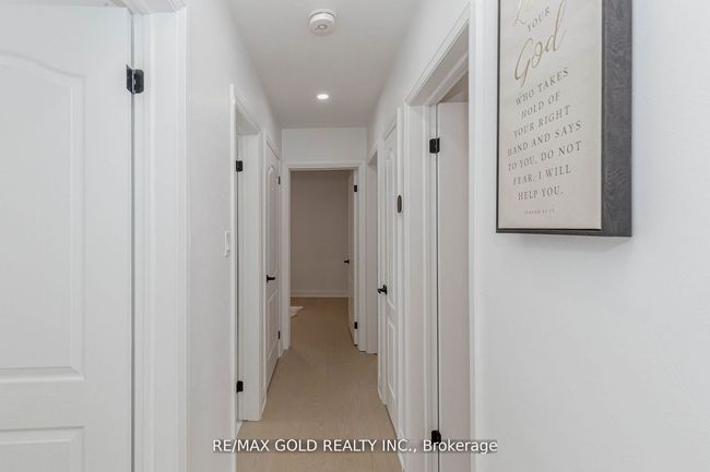 1362 Pharmacy Ave, House other with 5 bedrooms, 3 bathrooms and 3 parking in Scarborough ON | Image 12