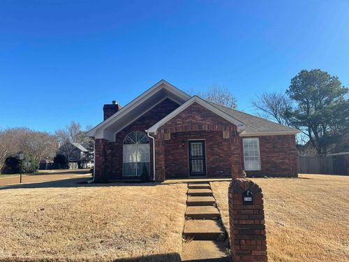 3144 Clubview Dr, Lakeland, TN, 38002 | Card Image