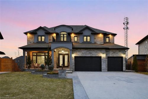 119 Willowbrook Dr, Welland, ON, L3C0G2 | Card Image