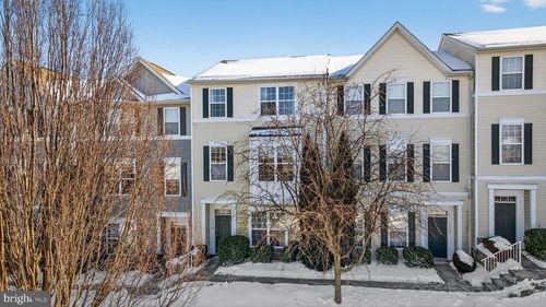 1120 Blue Bird Ln, YORK, PA, 17402-9232 | Card Image