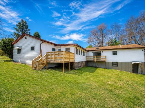 85 James Ln, Lehighton, PA, 18235-5702 | Card Image