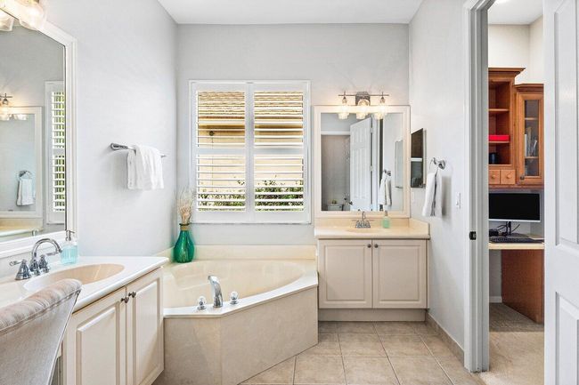 8940 New Hope Ct, House other with 5 bedrooms, 3 bathrooms and null parking in Royal Palm Beach FL | Image 23