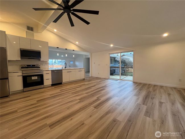 3711 Grandview Dr W, House other with 3 bedrooms, 3 bathrooms and 2 parking in University Place WA | Image 17