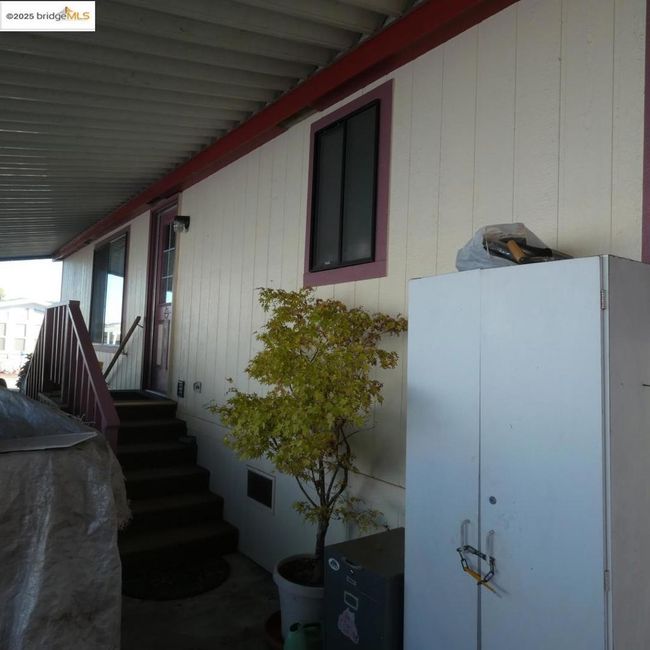 136 Castle Ct, Home with 2 bedrooms, 2 bathrooms and 2 parking in Fortuna CA | Image 16