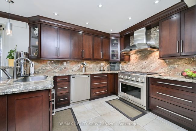 15 Brookbank Crt, House other with 4 bedrooms, 4 bathrooms and 4 parking in Brampton ON | Image 11
