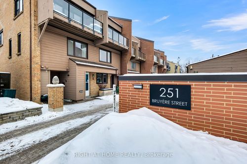 18-251 Bruyere St, Ottawa, ON, K1N5E5 | Card Image