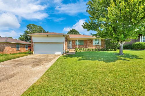 2223 Tosca Ln, Dallas, TX, 75224-4152 | Card Image