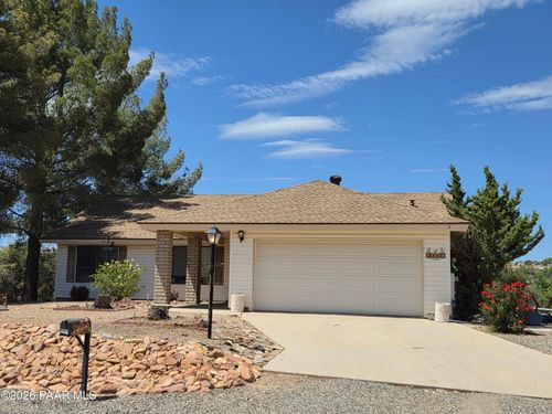 11514 E Horseshoe Lane, Dewey-Humboldt, AZ, 86327 | Card Image