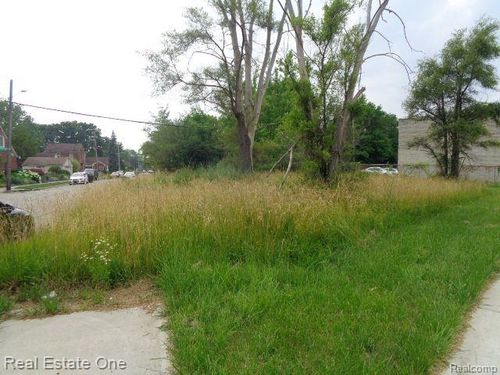 18553 James Couzens Fwy, Detroit, MI, 48235-2508 | Card Image