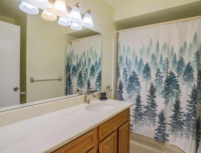 16539 Sarjay Dr, Condo with 2 bedrooms, 2 bathrooms and null parking in Clinton Twp MI | Image 29