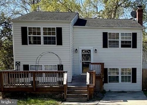 9701 Meadowview Dr, NEWBURG, MD, 20664-2217 | Card Image