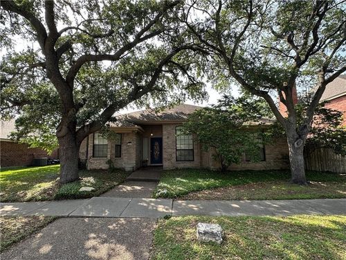 7421 Lake Neuchatel Dr, Corpus Christi, TX, 78413-5233 | Card Image