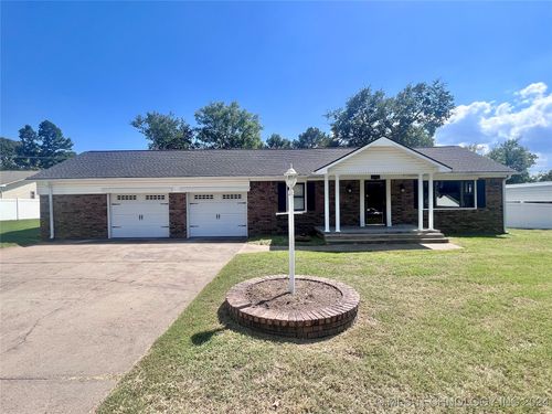 405 Warren Road, Henryetta, OK, 74437 | Card Image