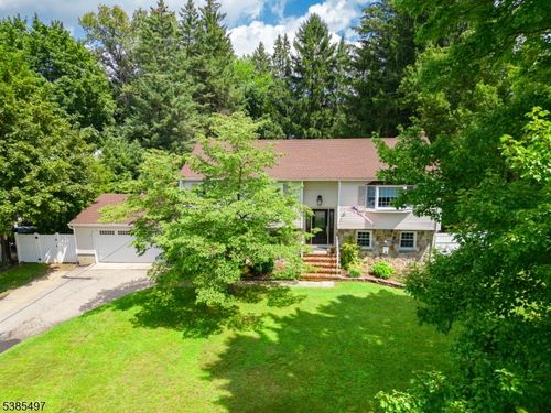 9 Hillside Rd, Hackettstown, NJ, 07840-4111 | Card Image