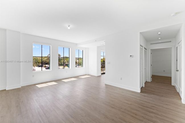 UNIT-202 - 4100 Sw 64 Th Ave, Condo with 2 bedrooms, 2 bathrooms and null parking in Davie FL | Image 6