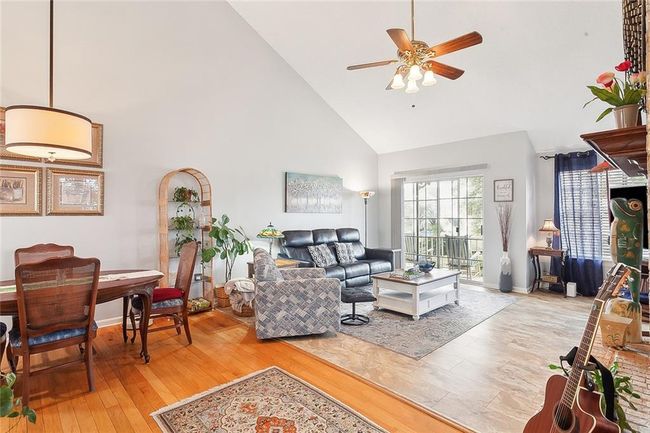 Living Room | Image 6
