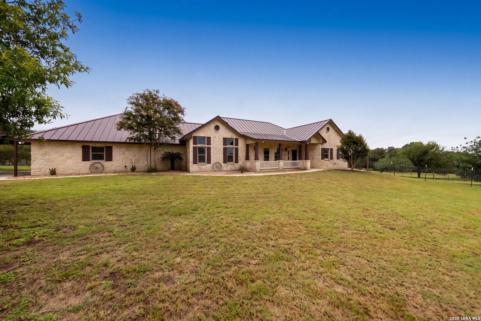 Residential in La Vernia 3