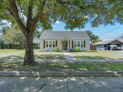 811 N Gaines St, Ennis, TX, 75119-3044 | Card Image