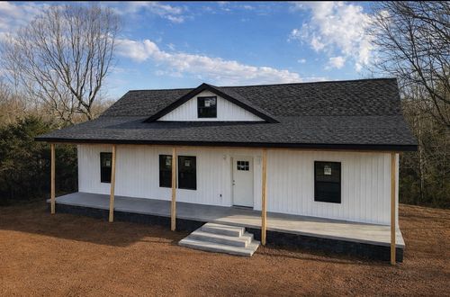 1239 N Main St, Tennessee Ridge, TN, 37178-4024 | Card Image