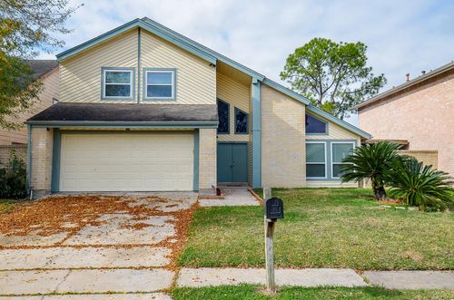 12510 Seaswept Dr, Houston, TX, 77071-2908 | Card Image