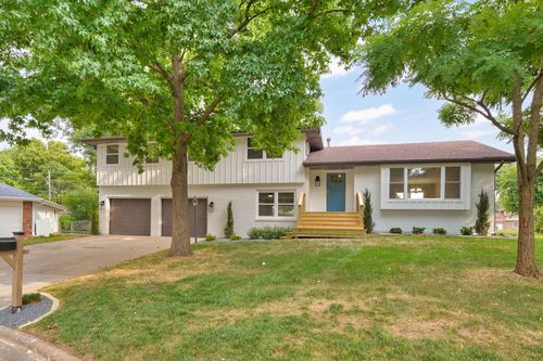 713 E Meadowlark Cir, Springfield, MO, 65810-2759 | Card Image