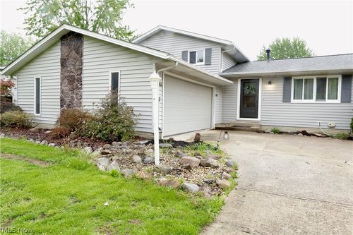 8859 Bender Rd, North Ridgeville, OH, 44039-3503 | Card Image