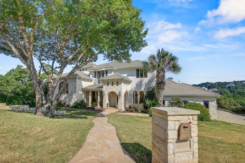 2900 Waterbank Cv, Austin, TX, 78746-4137 | Card Image
