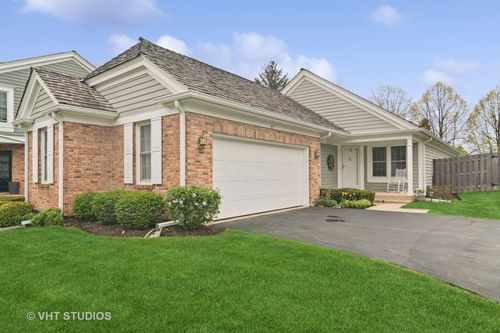 423 Park Barrington Dr, Barrington, IL, 60010-5281 | Card Image