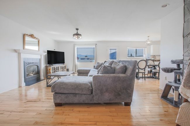205 Kolczak Ln, House other with 3 bedrooms, 2 bathrooms and null parking in Townsend MT | Image 8