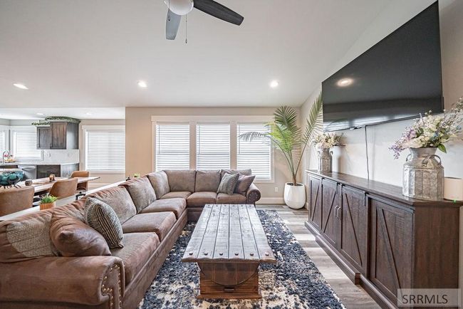 544 Washington Loop, House other with 5 bedrooms, 3 bathrooms and 2 parking in Rigby ID | Image 5