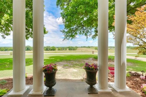 13902 Valley View Rd, Shawnee, OK, 74804-1553 | Card Image